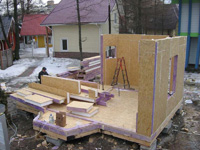 начало строительства дома из СИП панелей